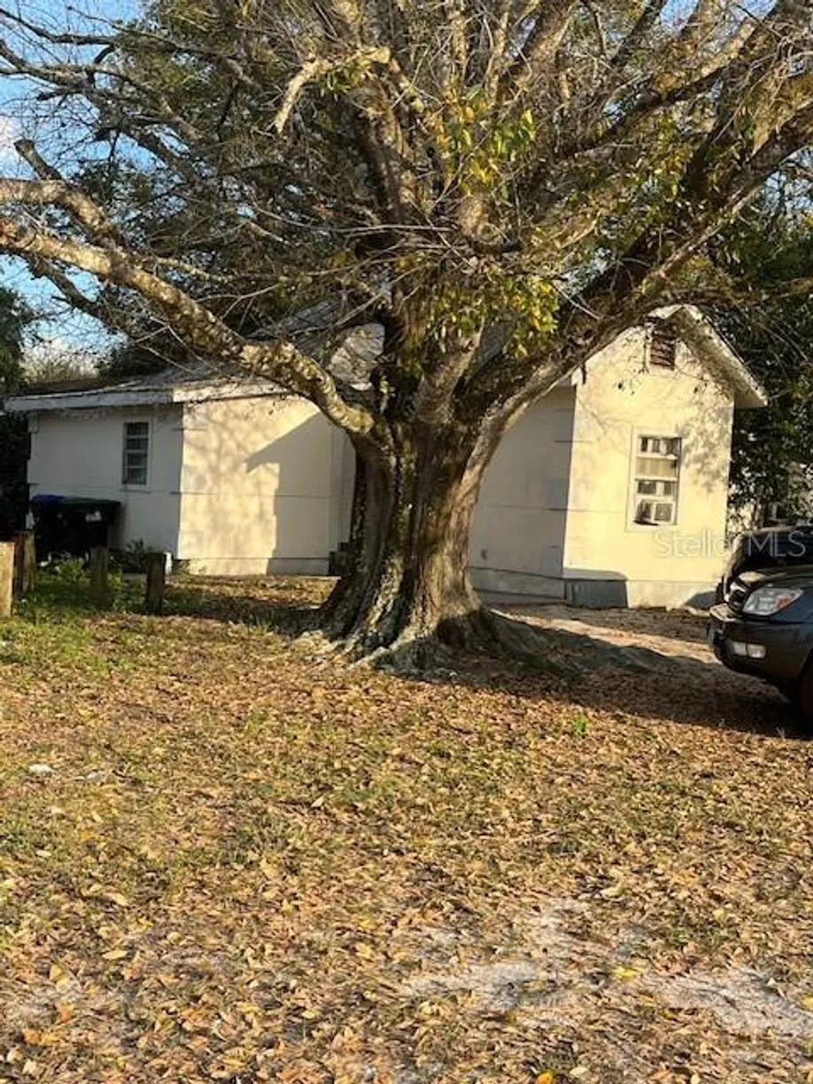 Central Florida Real Estate | View 10538 CLARCONA OCOEE ROAD | 3 Beds, 1 Bath