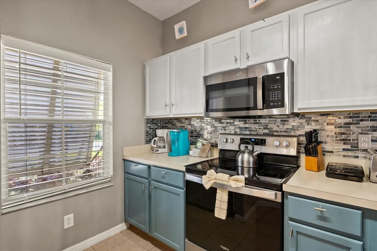 Central Florida Real Estate | View 8534 CRYSTAL COVE LOOP | Listing
