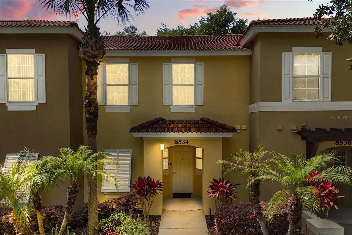 Central Florida Real Estate | View 8534 CRYSTAL COVE LOOP | 3 Beds, 2 Baths