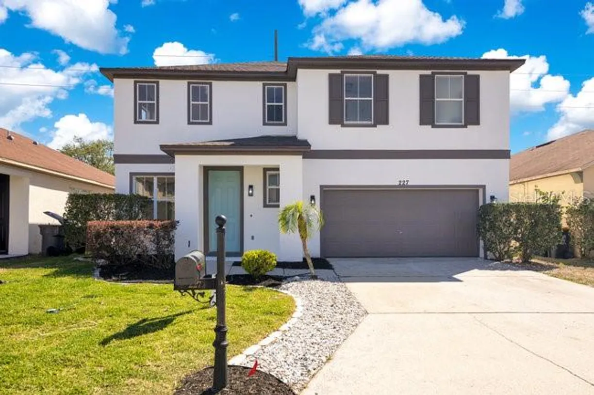 Central Florida Real Estate | View 227 SAND RIDGE DRIVE | 5 Beds, 3 Baths