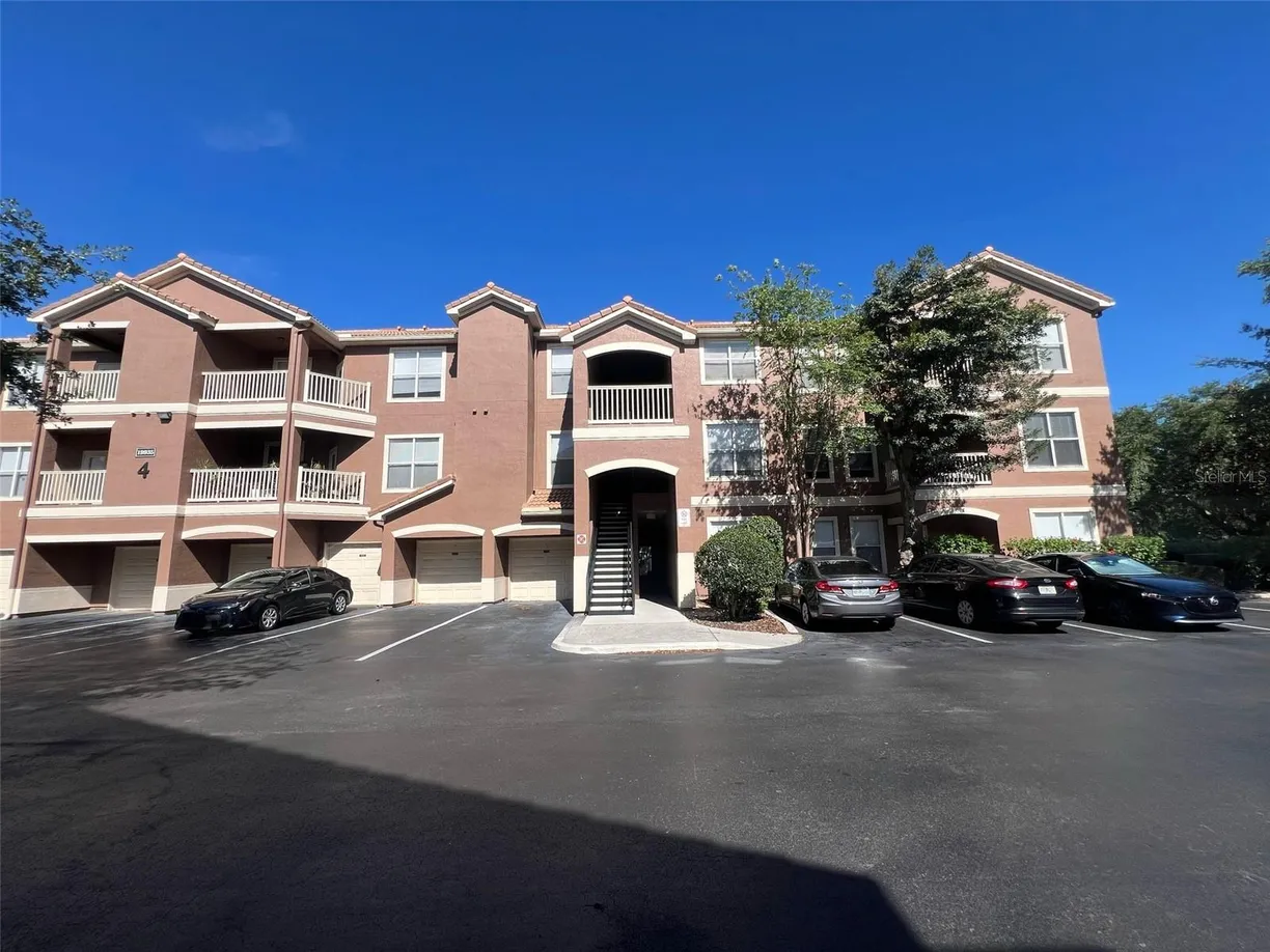 Central Florida Real Estate | View 19935 VILLA ISLE DRIVE, 107 | 3 Beds, 2 Baths
