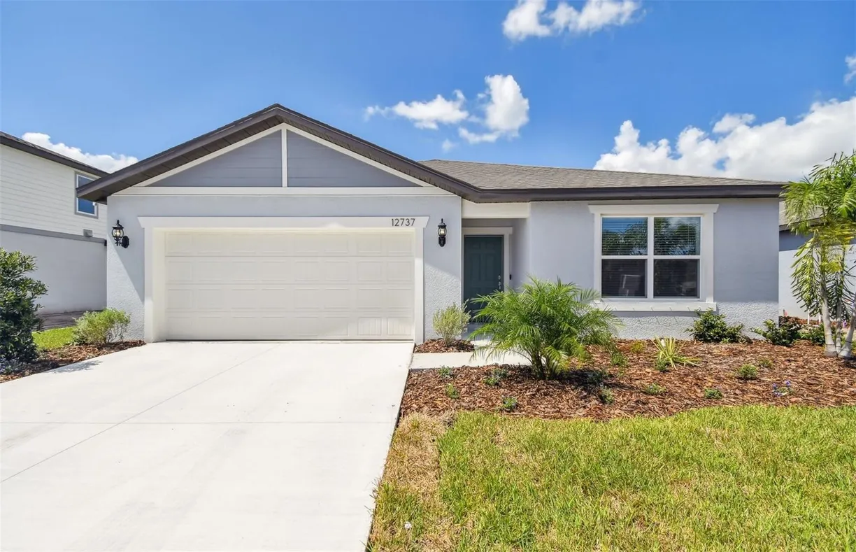 Sarasota/St. Petersburg Real Estate | View 12737 WANDERLUST PLACE | 4 Beds, 2 Baths