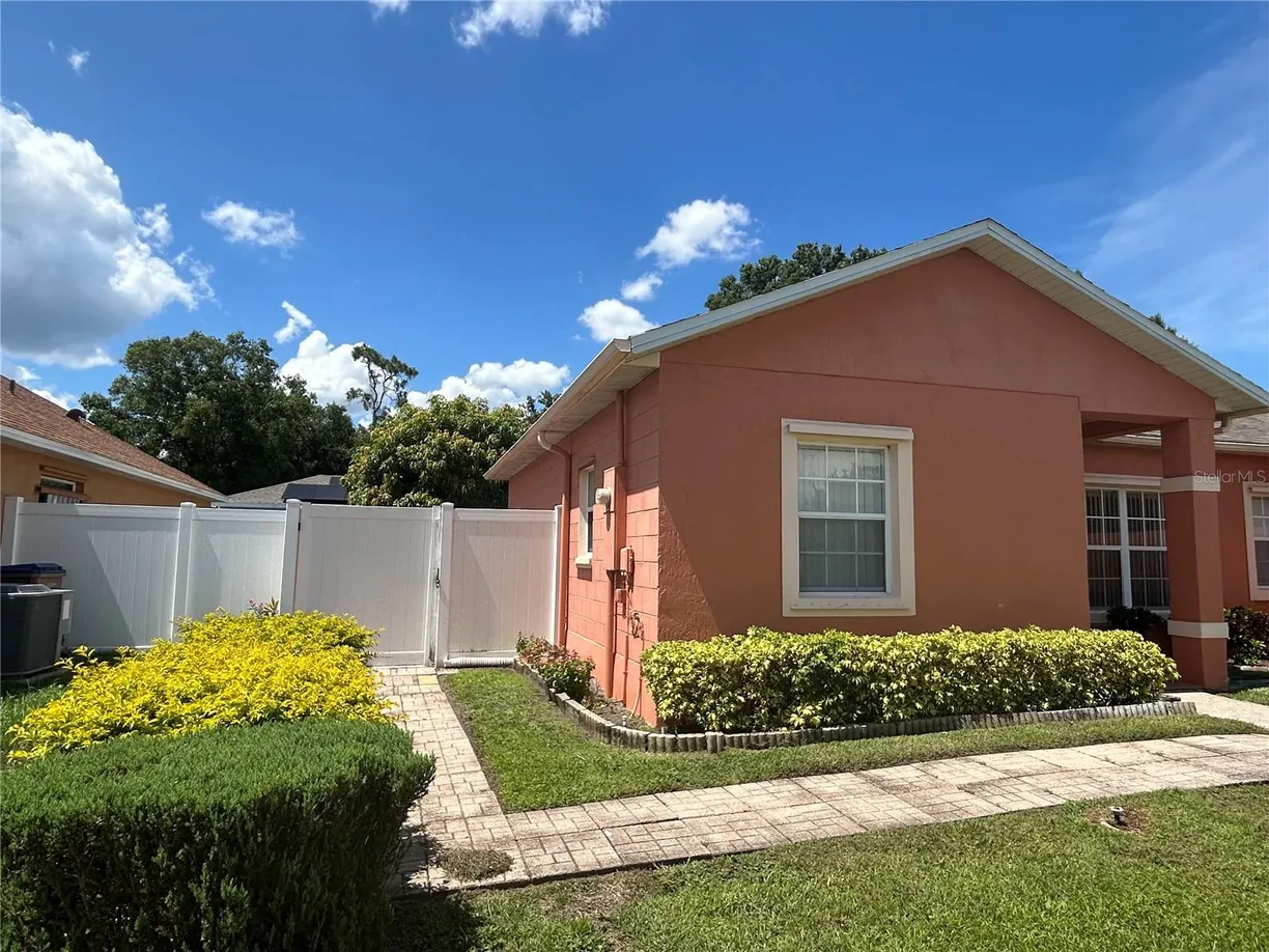 Central Florida Real Estate | View  | Listing