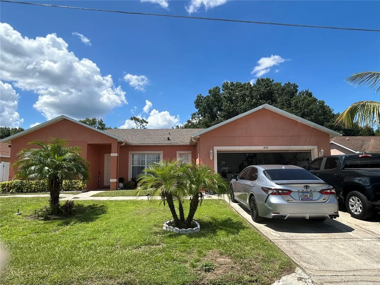 Central Florida Real Estate | View  | 3 Beds, 2 Baths