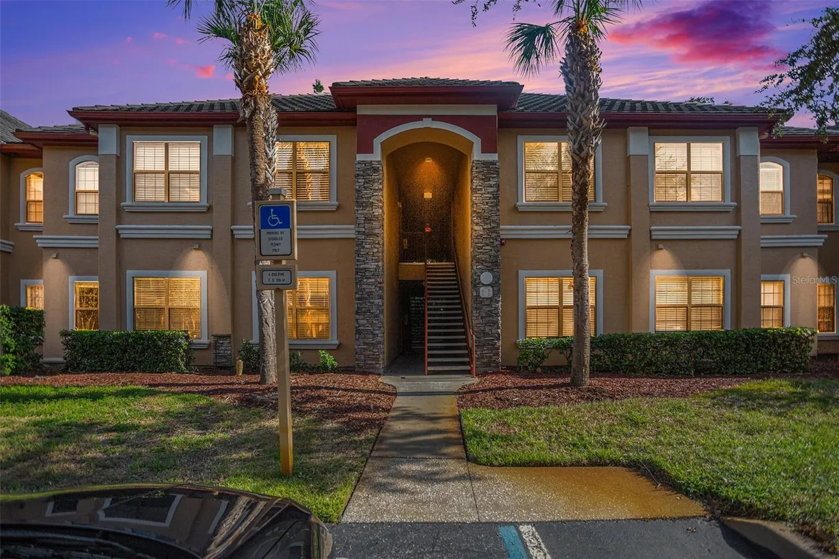 Sarasota/St. Petersburg Real Estate | View 2220 CHIANTI PLACE, 8-0812 | 1 Bed, 1 Bath