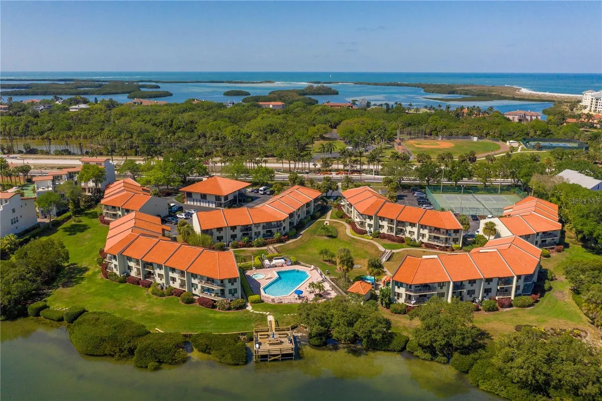 1515 PINELLAS BAYWAY S #B28, TIERRA VERDE, FL 33715 Property for sale