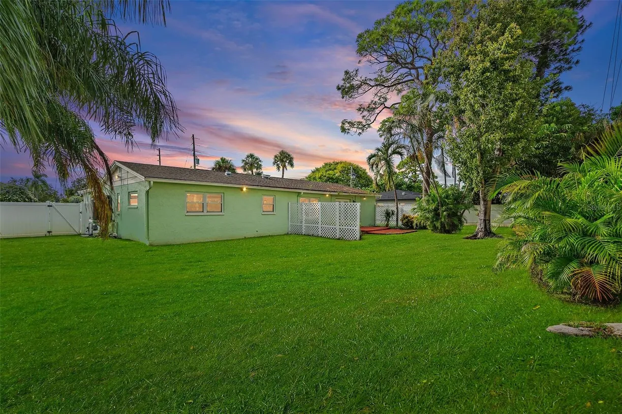Sarasota/St. Petersburg Real Estate | View 3887 50TH AVENUE | Listing