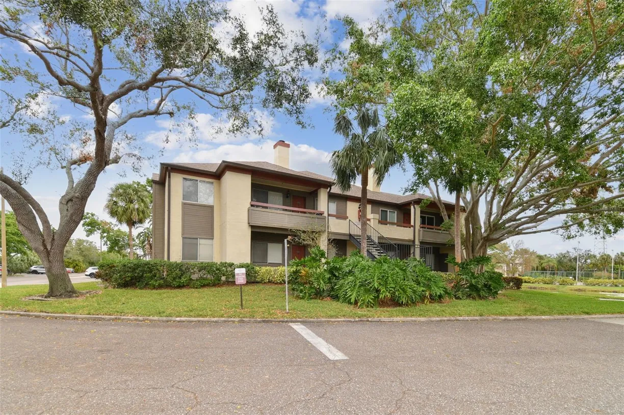 Sarasota/St. Petersburg Real Estate | View 10263 GANDY BLVD N BOULEVARD, 2005 | Listing
