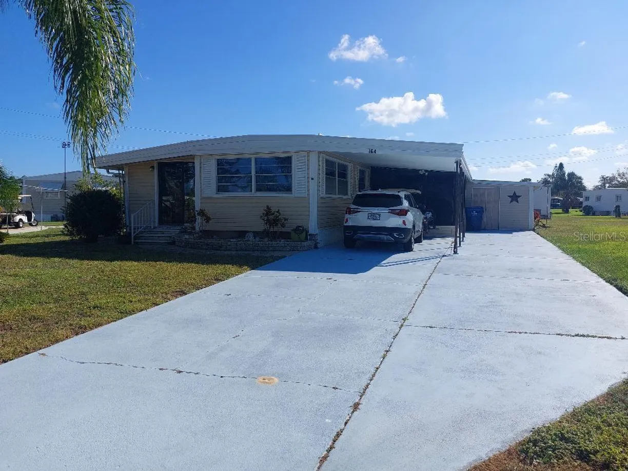 Sarasota/St. Petersburg Real Estate | View 164 COLONIAL COURT, 19 | 2 Beds, 2 Baths