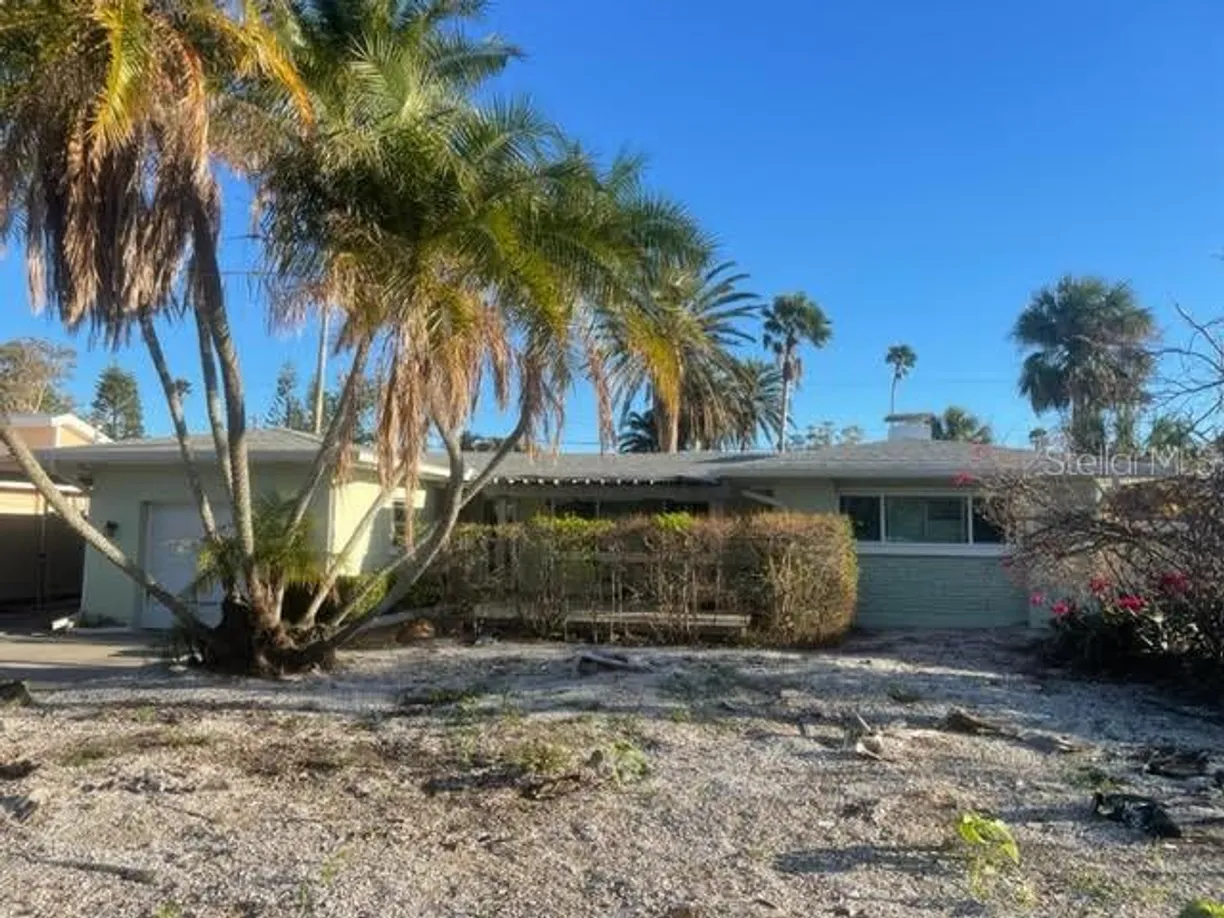 Sarasota/St. Petersburg Real Estate | View  | 3 Beds, 2 Baths