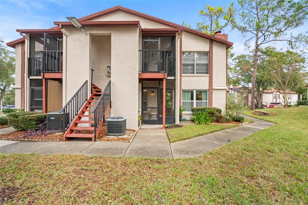 Sarasota/St. Petersburg Real Estate | View 3455 COUNTRYSIDE BOULEVARD, 35 | 2 Beds, 2 Baths
