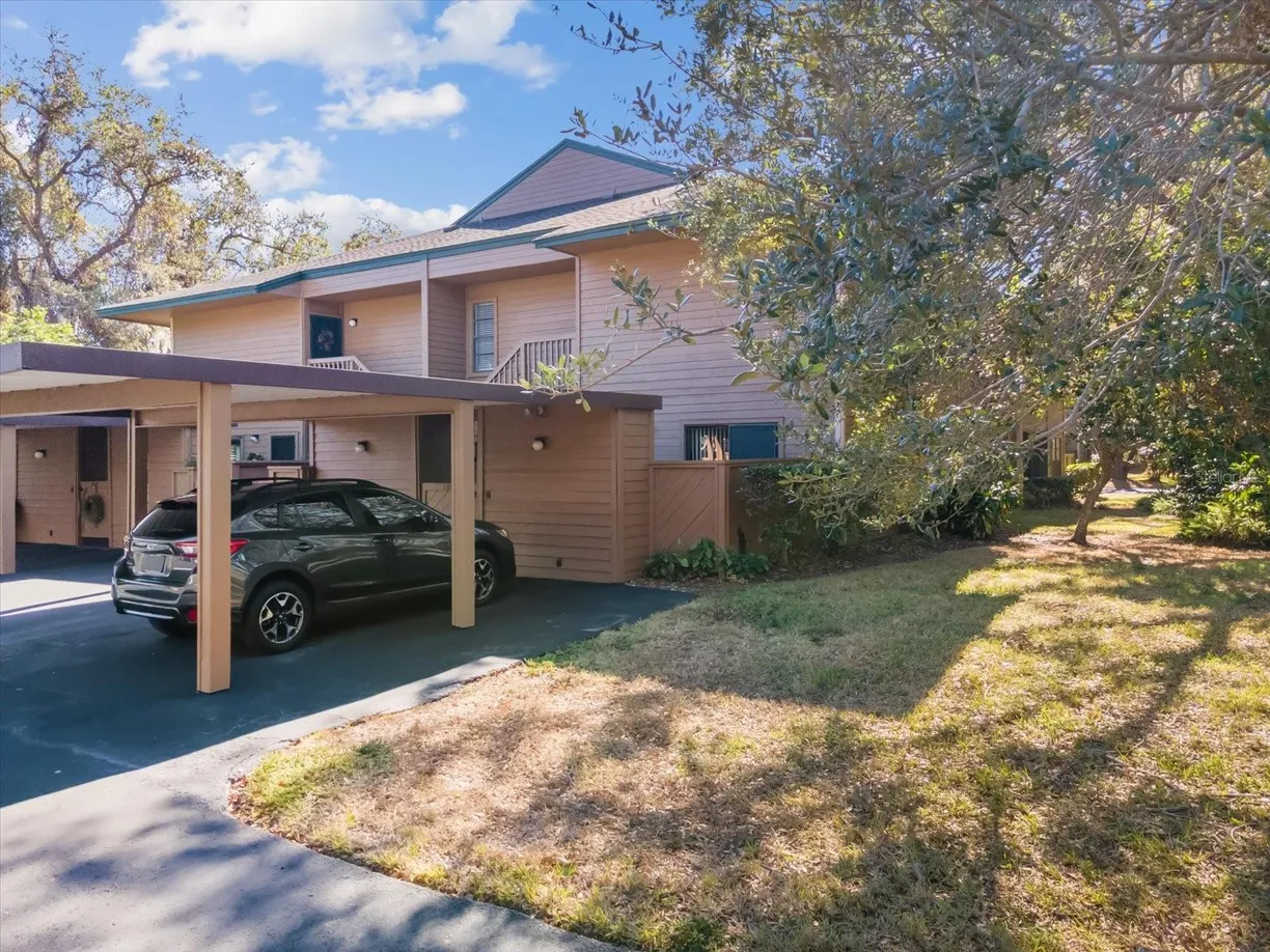 Sarasota/St. Petersburg Real Estate | View 1901 LENNOX ROAD, 1901 | 1 Bed, 1 Bath