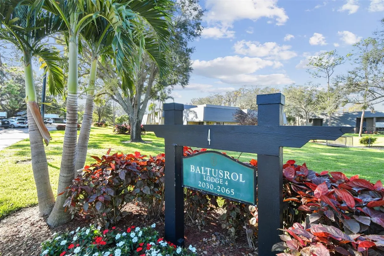 Sarasota/St. Petersburg Real Estate | View 36750 US HIGHWAY 19, 06110 | Listing