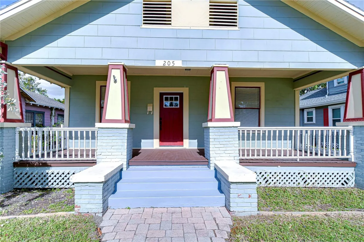 Sarasota/St. Petersburg Real Estate | View 205 W EMMA STREET | Listing