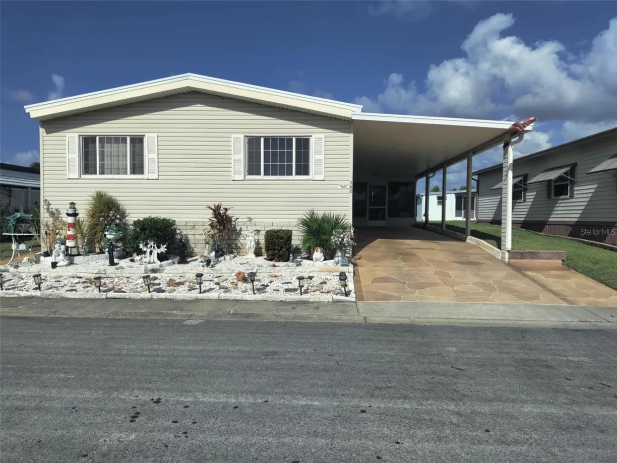 Sarasota/St. Petersburg Real Estate | View 162 HICKORY GATE DRIVE | 3 Beds, 2 Baths