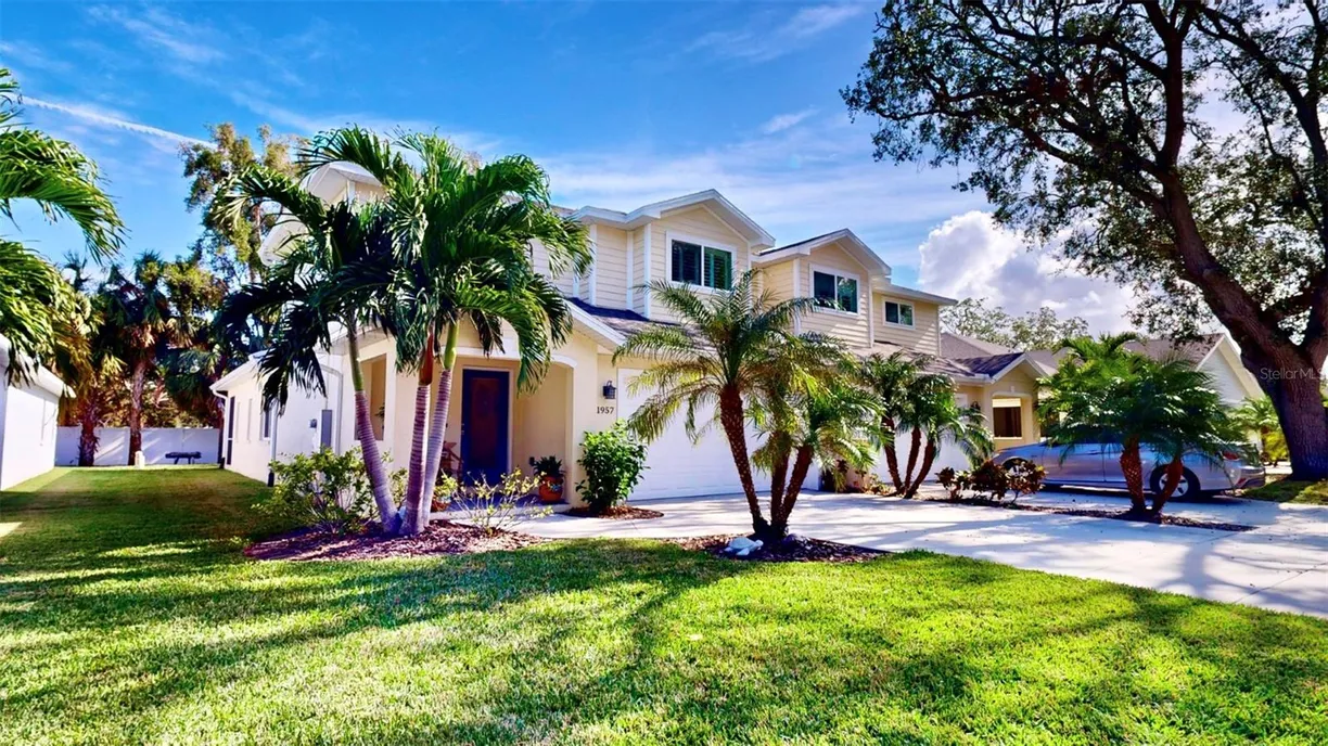 Sarasota/St. Petersburg Real Estate | View 1957 WHITNEY OAKS BOULEVARD | 3 Beds, 2 Baths