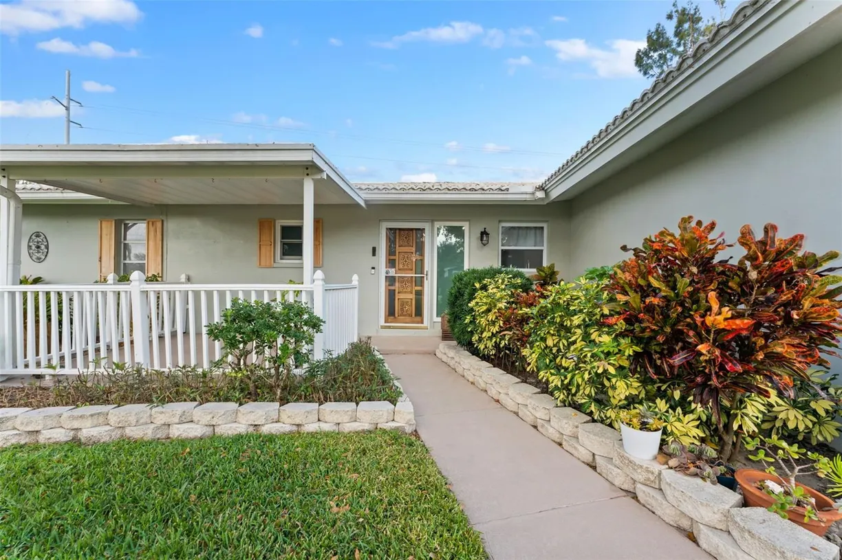 Sarasota/St. Petersburg Real Estate | View 1985 BYRAM DRIVE | 3 Beds, 2 Baths