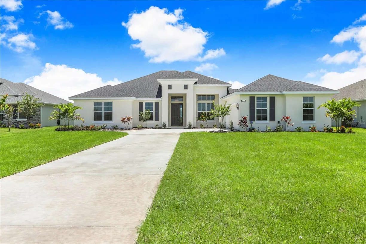 Sarasota/St. Petersburg Real Estate | View 5112 LAKE TOSCANA DRIVE | 3 Beds, 2 Baths
