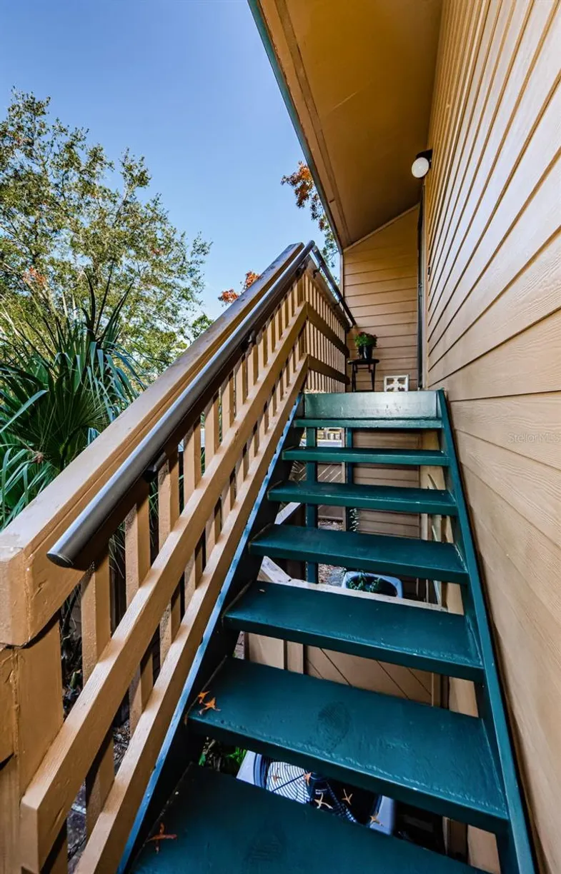 Sarasota/St. Petersburg Real Estate | View 204 LENNOX ROAD | Listing