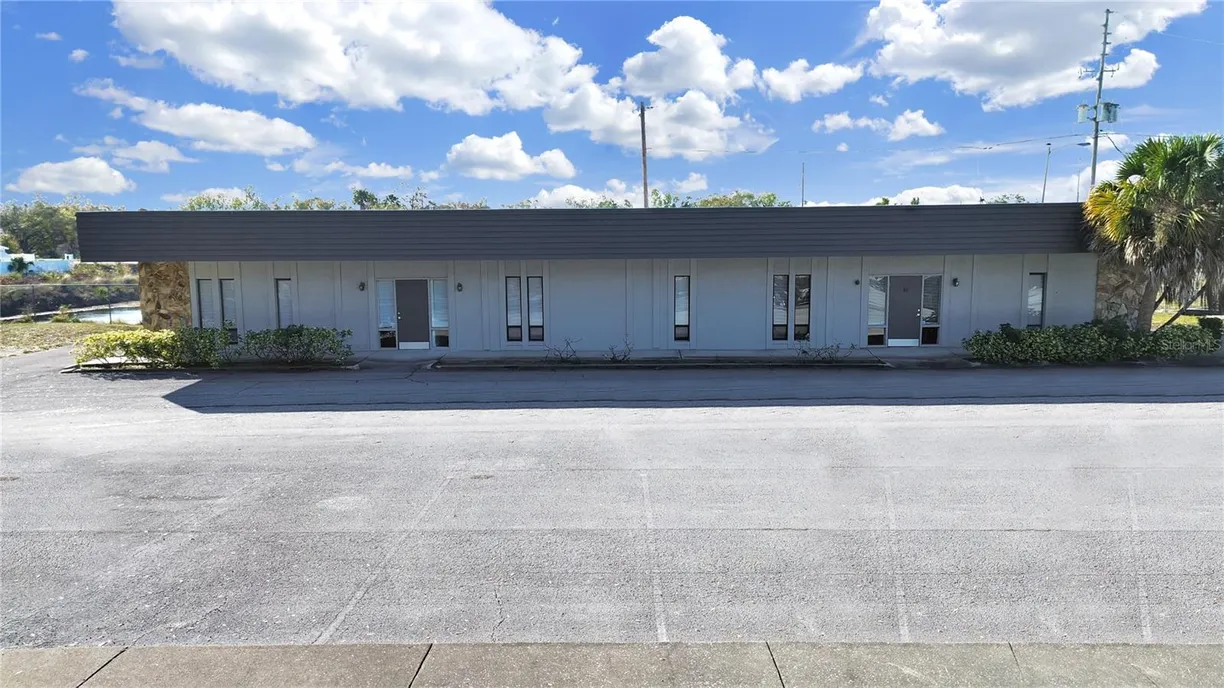 Sarasota/St. Petersburg Real Estate | View 10333 SEMINOLE BOULEVARD, 13/14