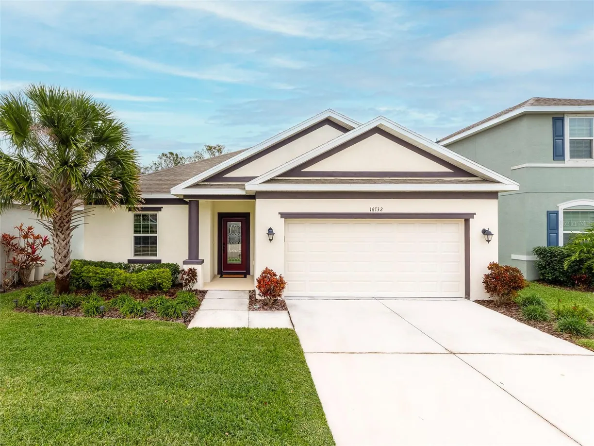 Sarasota/St. Petersburg Real Estate | View 16732 MOONER PLANK CIRCLE | 3 Beds, 2 Baths