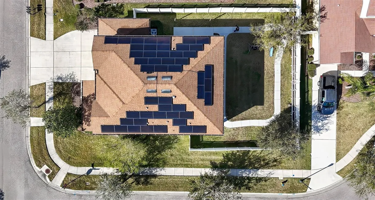 Sarasota/St. Petersburg Real Estate | View 7119 PEREGRINA LOOP | Listing