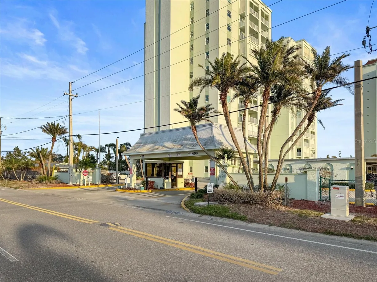 Sarasota/St. Petersburg Real Estate | View 420 64TH AVENUE, 1005 | Listing