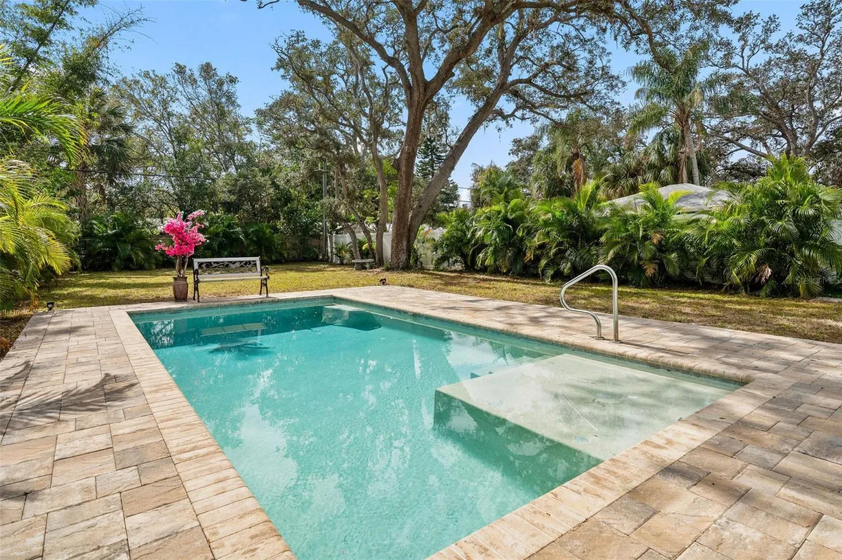 Sarasota/St. Petersburg Real Estate | View 1061 SEDEEVA STREET | Listing