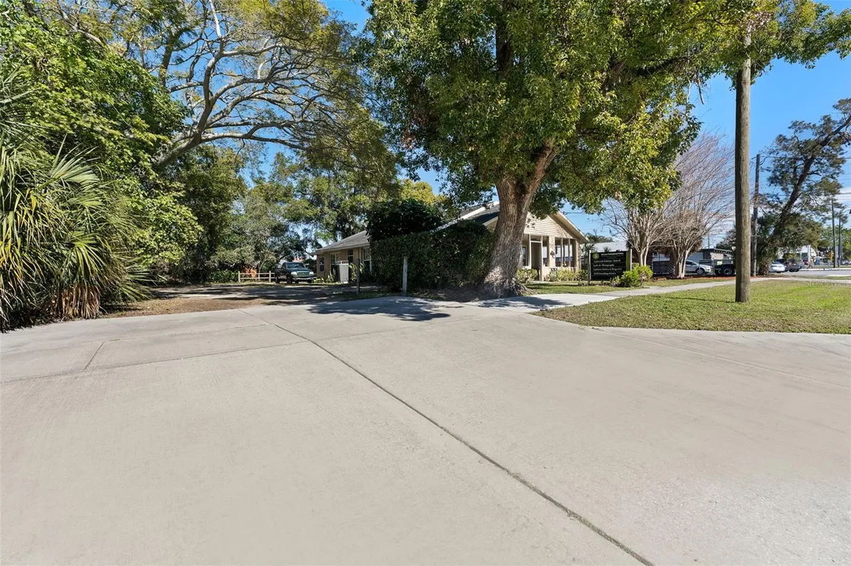 Sarasota/St. Petersburg Real Estate | View 931 and 925 FLORIDA AVENUE | Listing