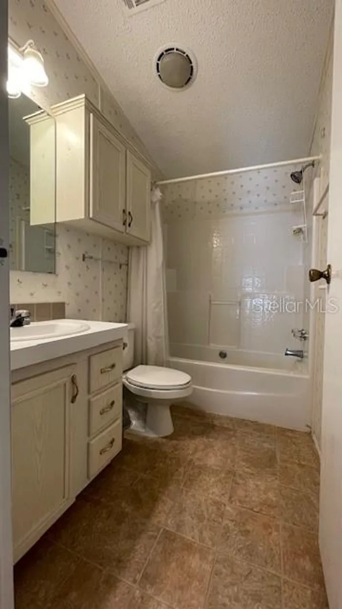 Sarasota/St. Petersburg Real Estate | View 3728 WINWARD LAKES DRIVE | Listing