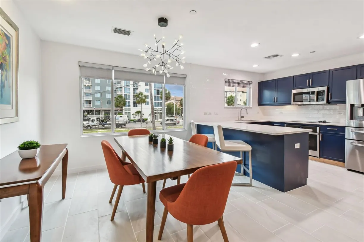 Sarasota/St. Petersburg Real Estate | View 337 4TH AVENUE | Listing