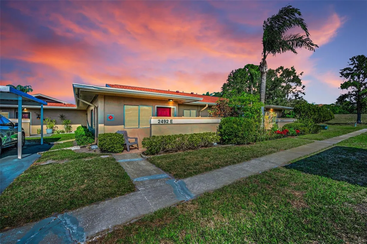 Sarasota/St. Petersburg Real Estate | View 2492 LAURELWOOD DRIVE, E | Listing