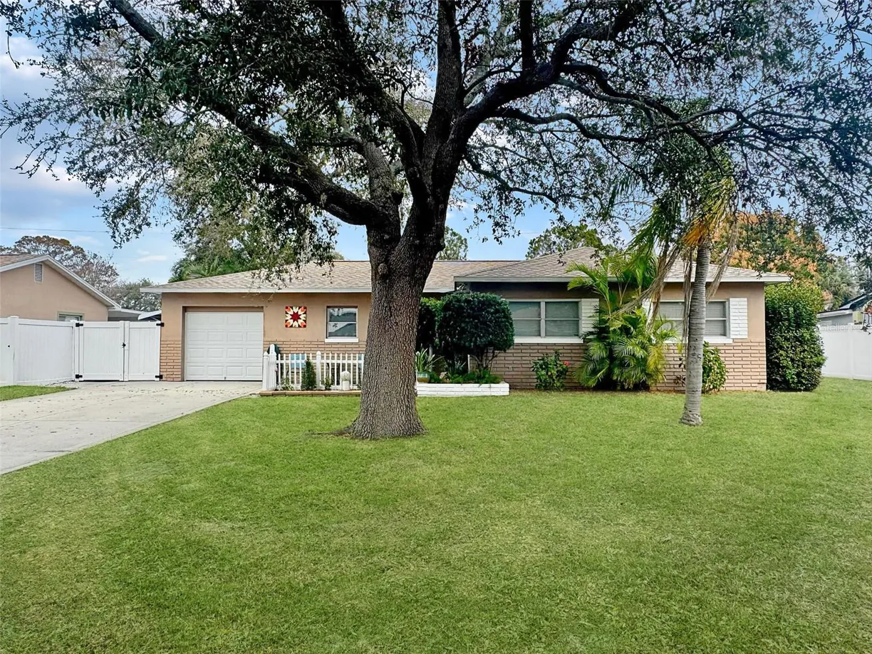 Sarasota/St. Petersburg Real Estate | View 6315 25TH AVENUE | 4 Beds, 2 Baths