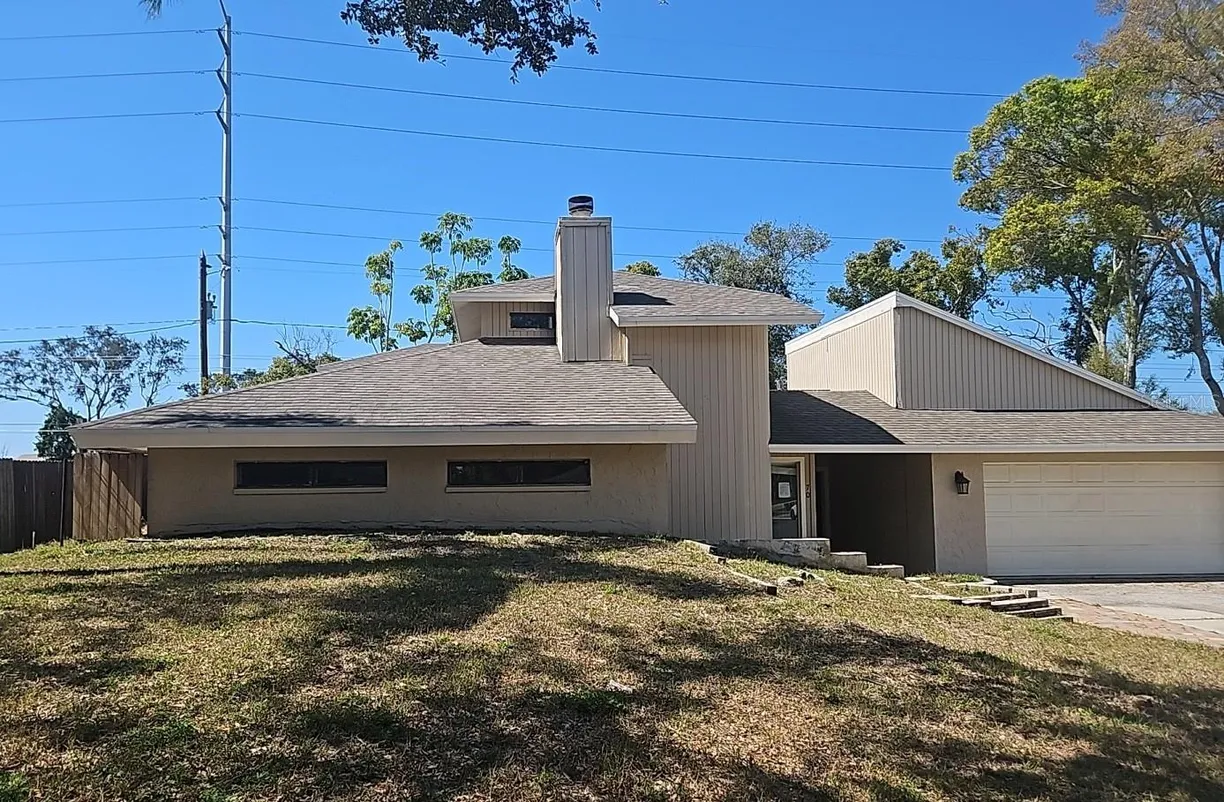 Sarasota/St. Petersburg Real Estate | View 70 DURHAM COURT | 4 Beds, 2 Baths