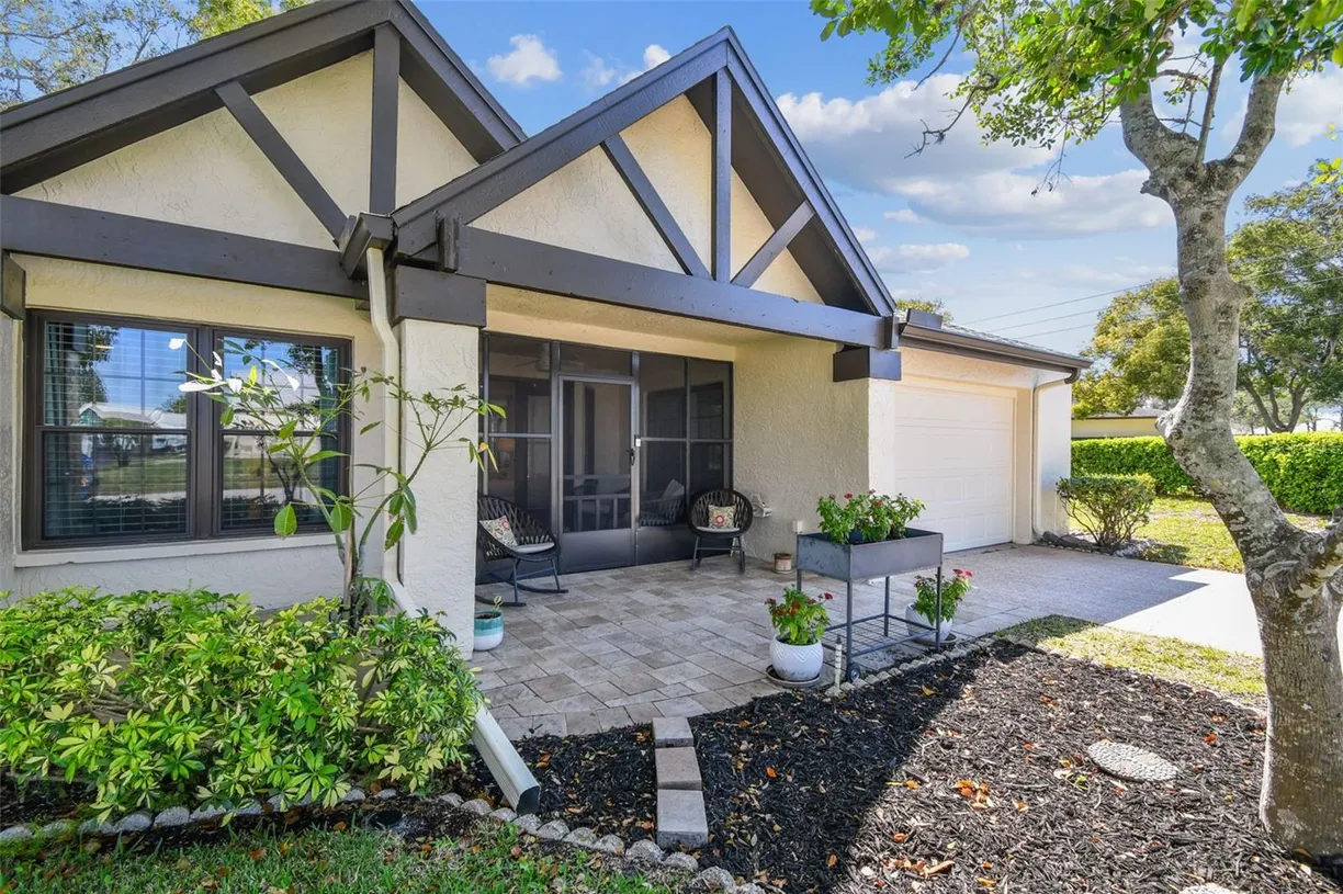 Sarasota/St. Petersburg Real Estate | View 3462 SUTTON PLACE | 2 Beds, 2 Baths