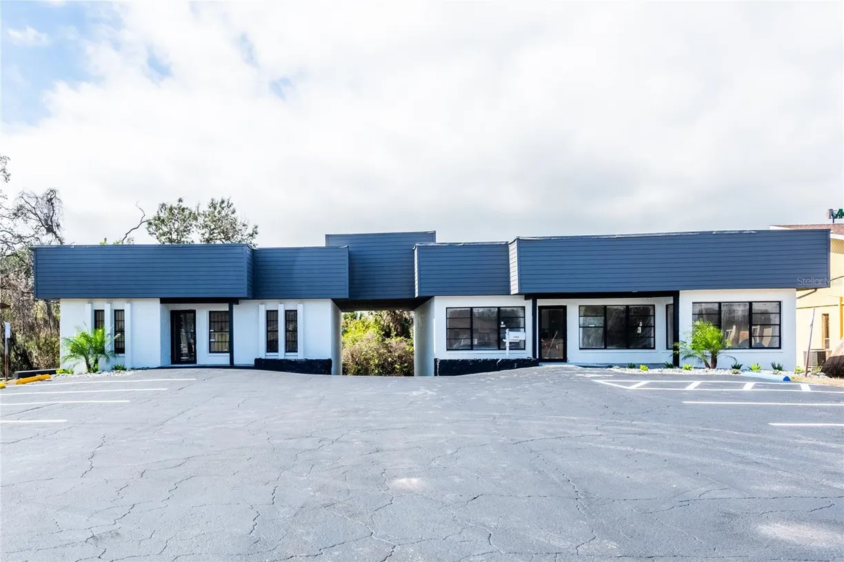 Sarasota/St. Petersburg Real Estate | View 11915 OAK TRAIL WAY