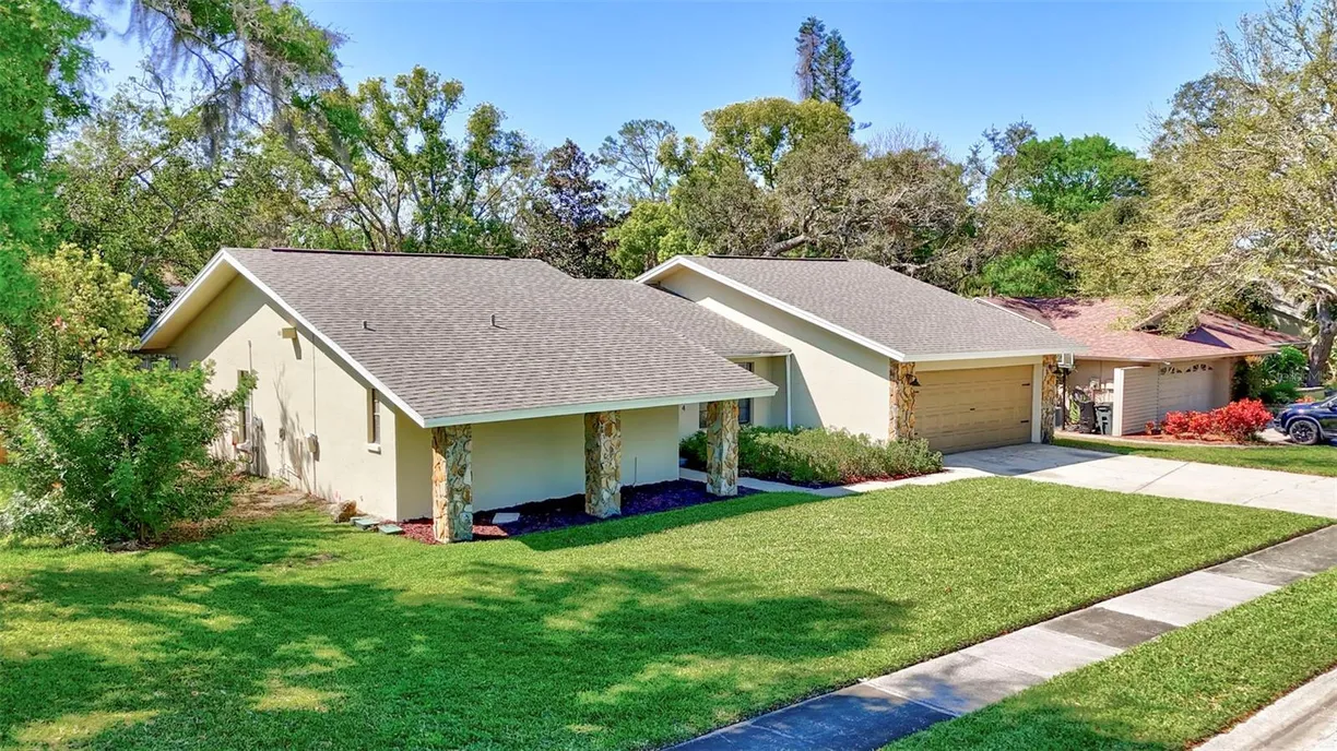 Sarasota/St. Petersburg Real Estate | View 864 PINEWOOD TERRACE | Listing