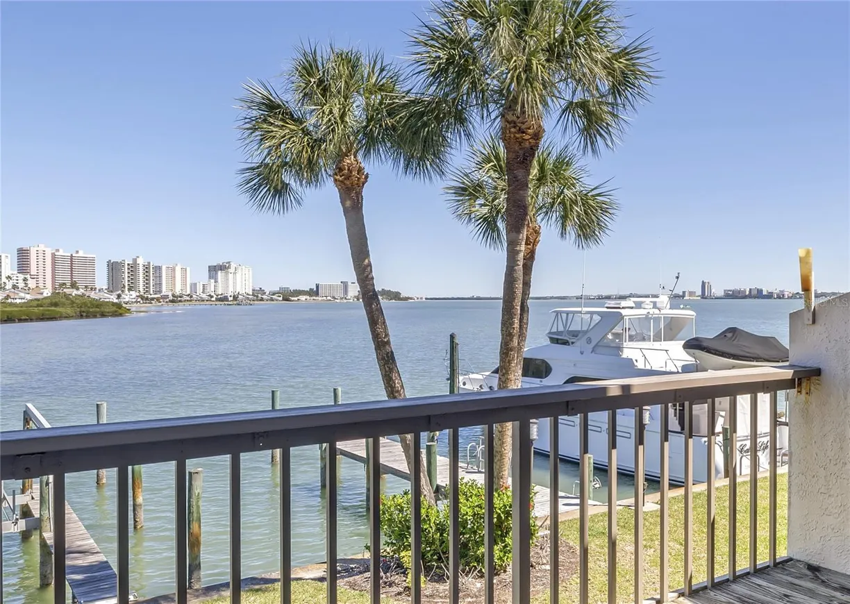 Sarasota/St. Petersburg Real Estate | View 140 MARINA DEL REY COURT | 3 Beds, 2 Baths