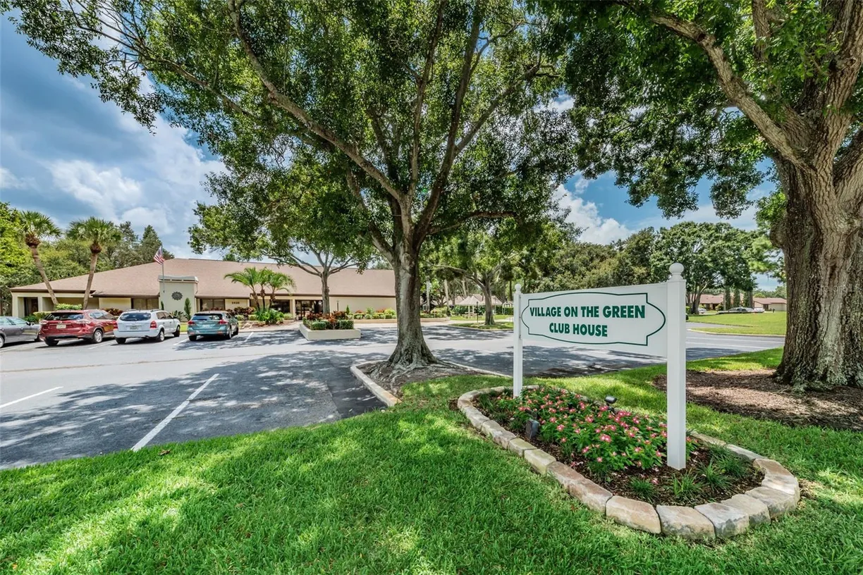 Sarasota/St. Petersburg Real Estate | View 2537 ROYAL PINES CIRCLE, 19I | Listing