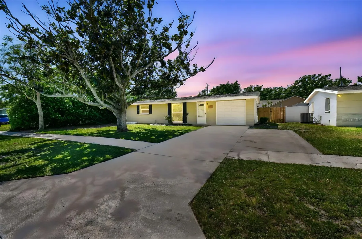 Sarasota/St. Petersburg Real Estate | View 1764 ST CROIX DRIVE | Listing