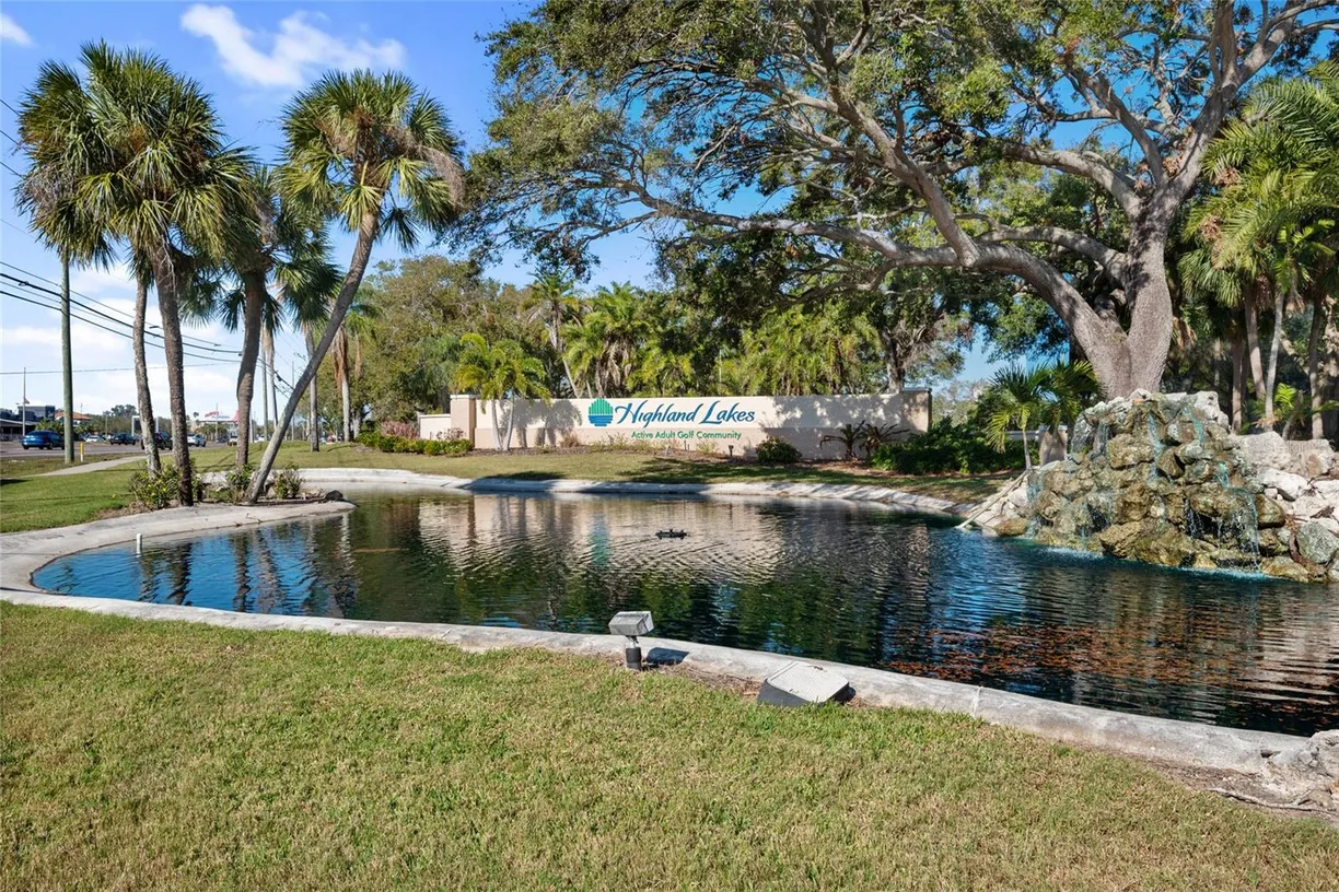 Sarasota/St. Petersburg Real Estate | View 3948 TARPON POINTE CIRCLE | Listing