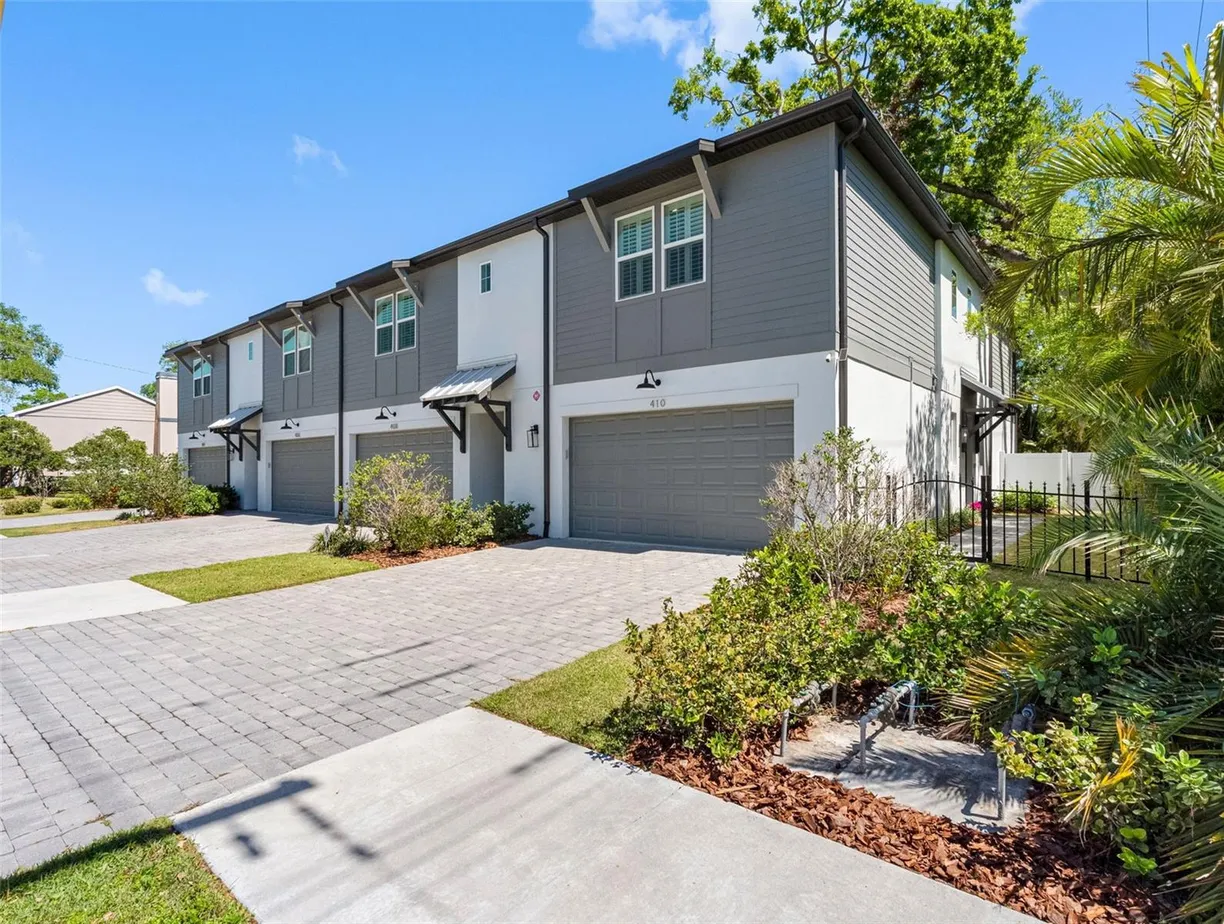 Sarasota/St. Petersburg Real Estate | View 410 S CHURCH AVENUE | 3 Beds, 3 Baths