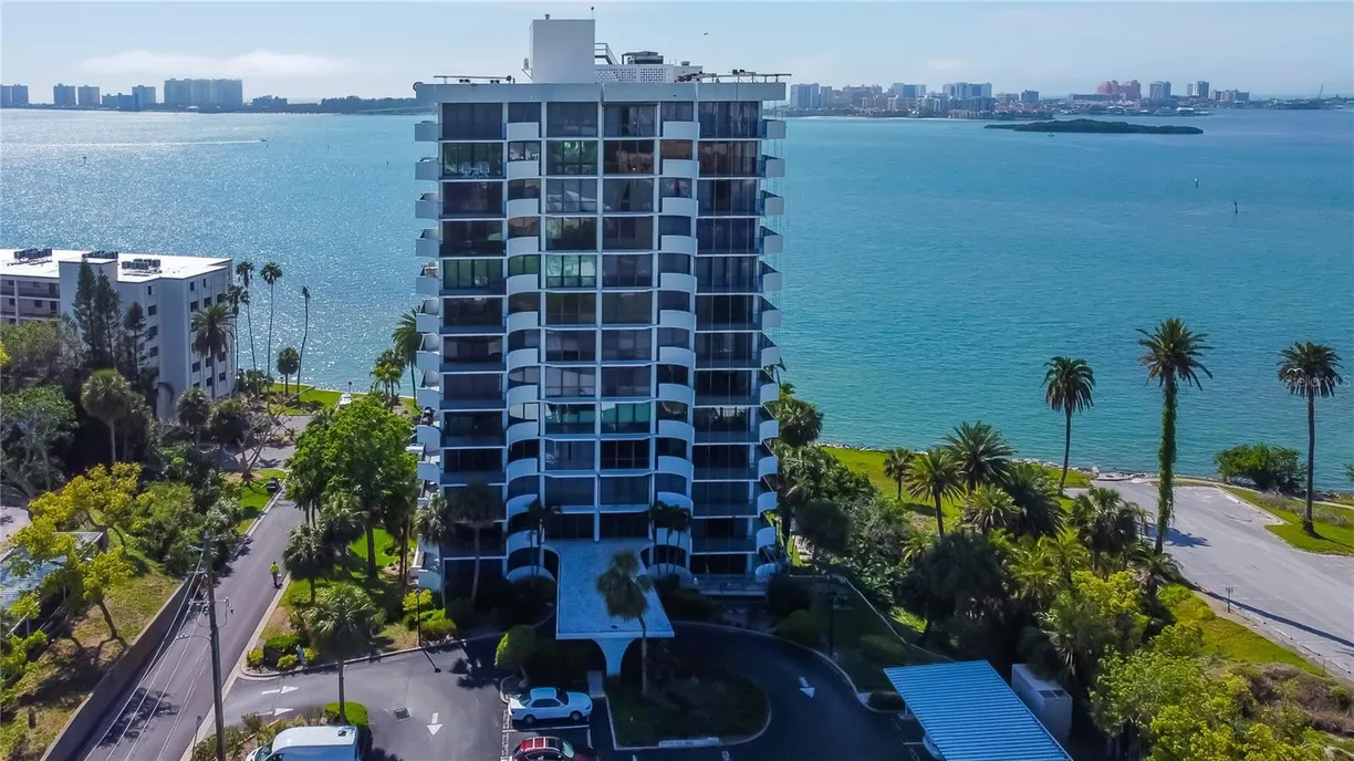 Sarasota/St. Petersburg Real Estate | View 80 ROGERS STREET, 2A | 2 Beds, 2 Baths