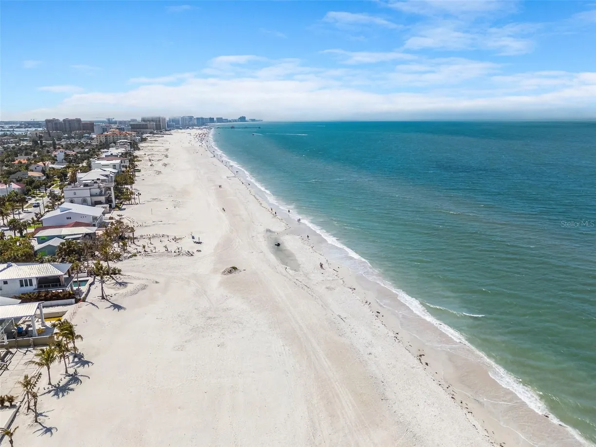 Sarasota/St. Petersburg Real Estate | View 864 MANDALAY AVENUE | Listing