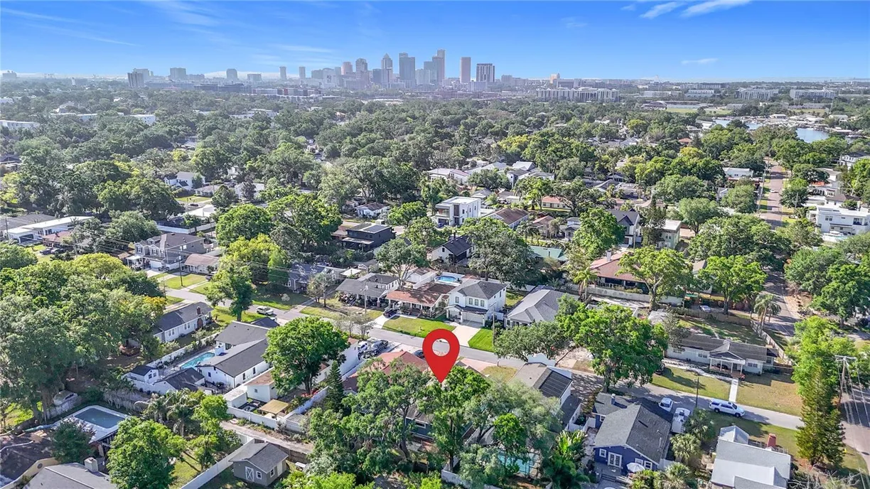 Sarasota/St. Petersburg Real Estate | View 917 W ALFRED STREET | Listing