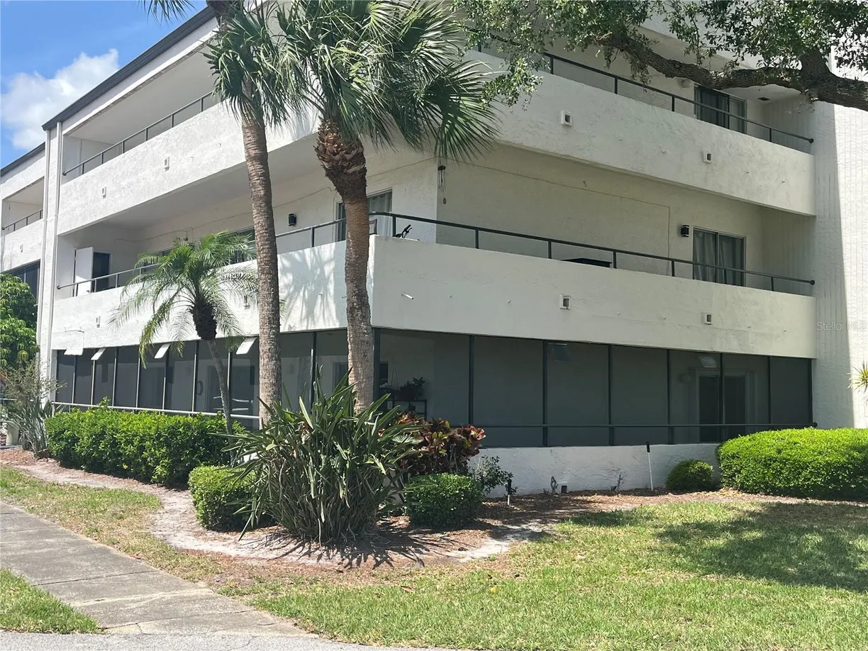 Sarasota/St. Petersburg Real Estate | View 2583 COUNTRYSIDE BOULEVARD, 3102 | 3 Beds, 2 Baths