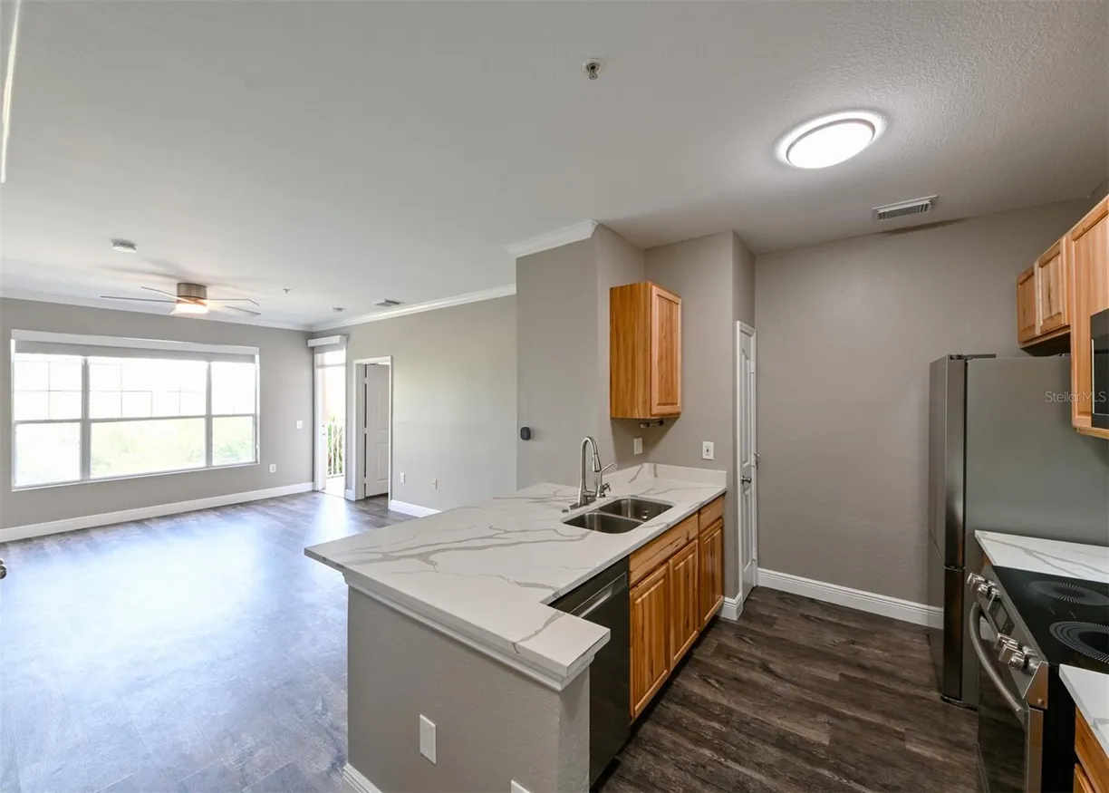 Sarasota/St. Petersburg Real Estate | View 5000 CULBREATH KEY WAY, 9-104 | Listing