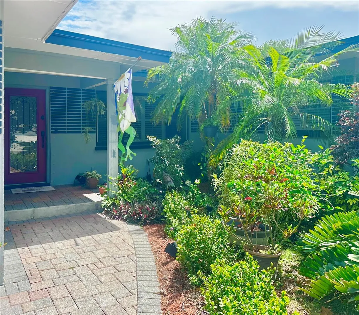 Sarasota/St. Petersburg Real Estate | View 1345 S EVERGREEN AVENUE | Listing
