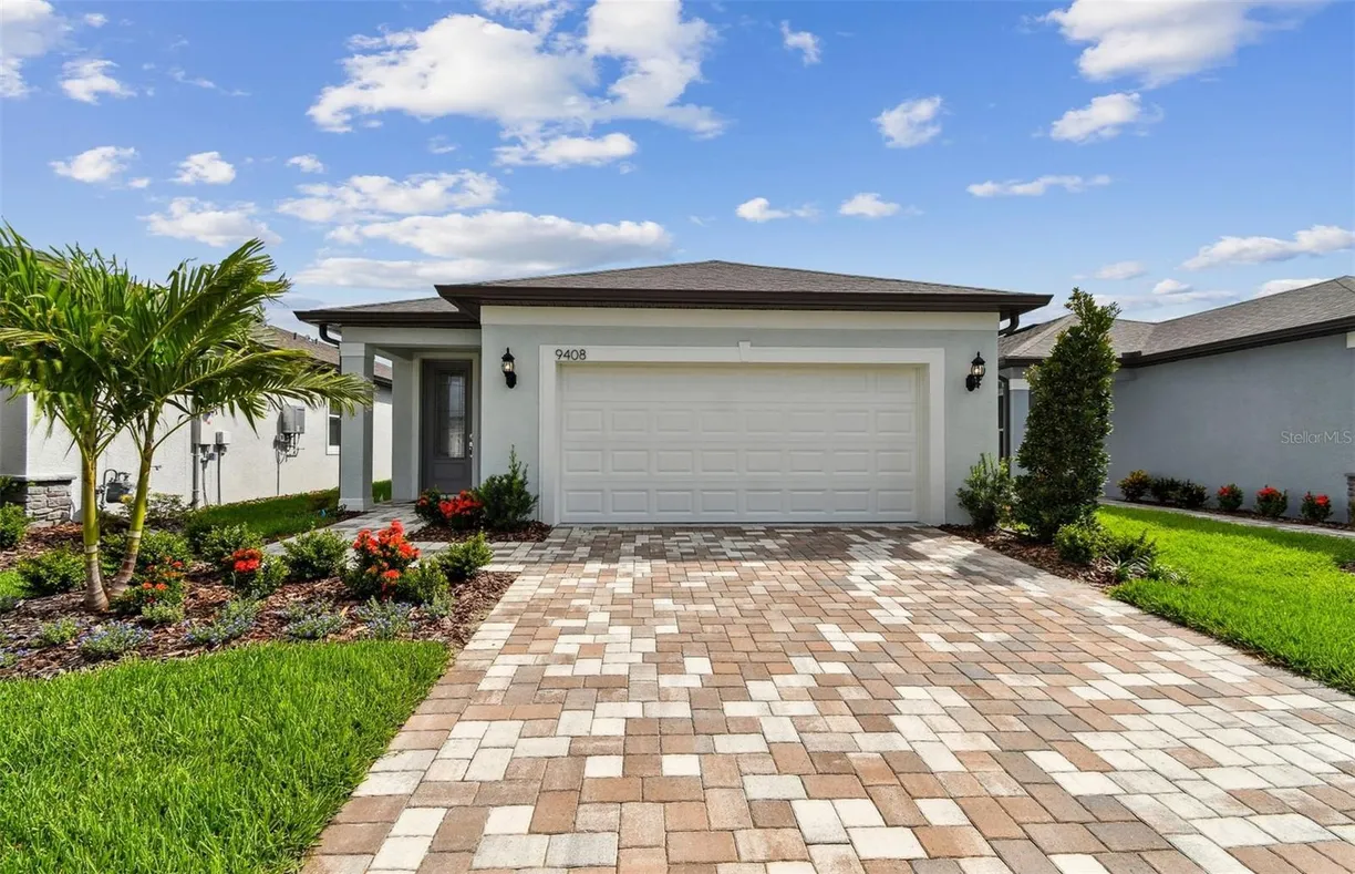 Sarasota/St. Petersburg Real Estate | View 9408 COASTLINE WAY | 2 Beds, 2 Baths