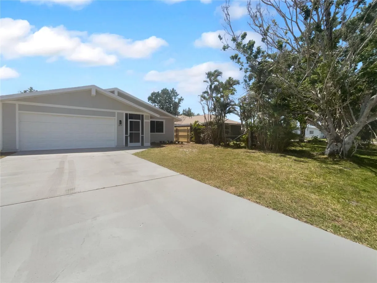 Sarasota/St. Petersburg Real Estate | View 804 PINELAND AVENUE | Listing